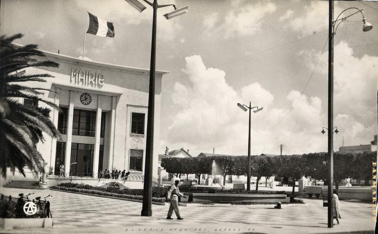 Lourmel 500- Mairie COLLECTION DES AMIS DE ND DE SANTA CRUZ.jpg
